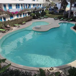 Aparthotel Amanda With Pool, Santa Maria